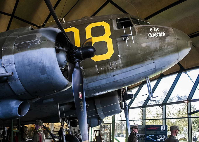 DOUGLAS C47 SKYTRAIN