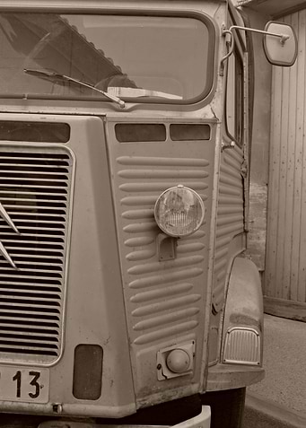 Citroen HY Tube 01