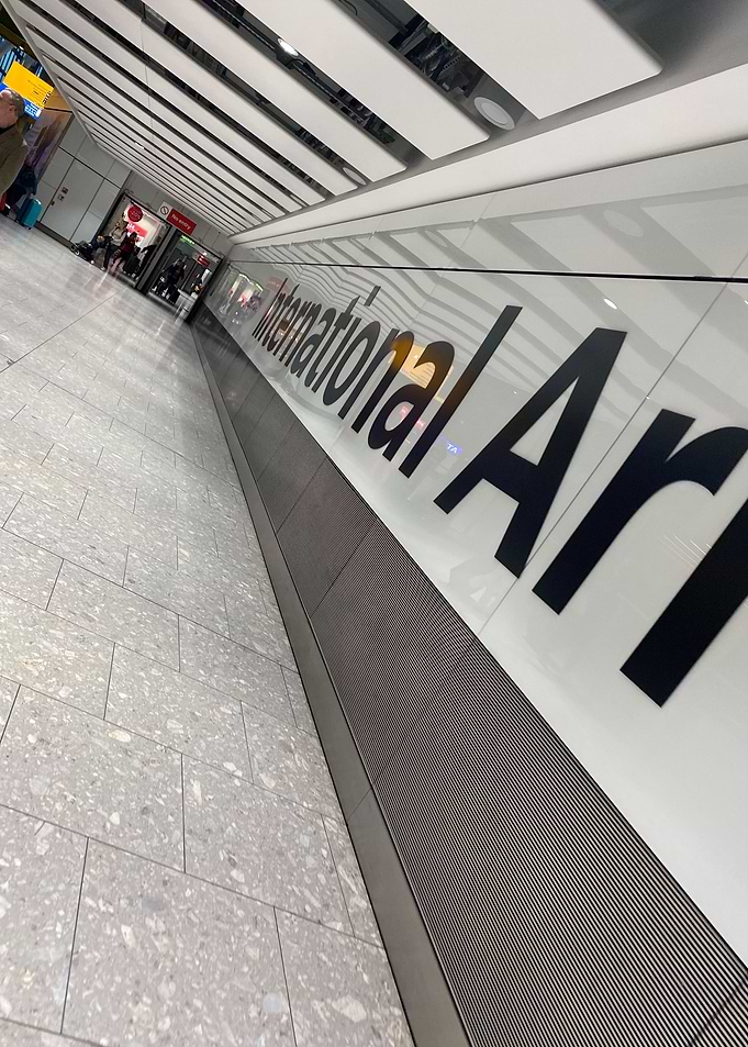Arrivals T5