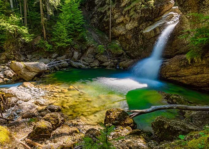 Hidden Waterfall Paradise