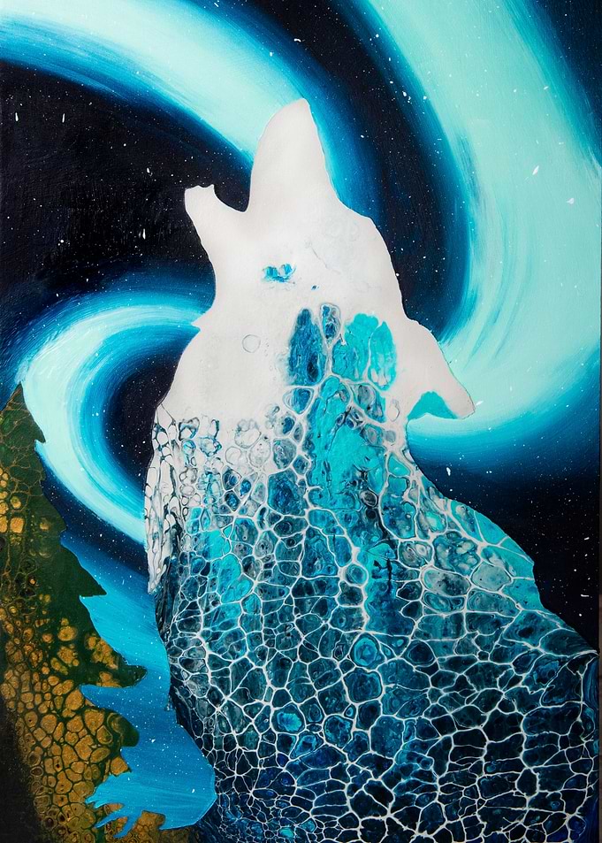 Grey Howling Wolf