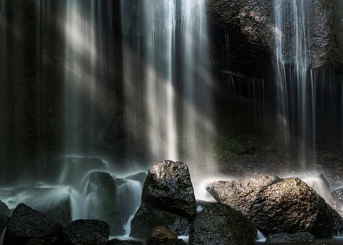 Oblique light waterfall
