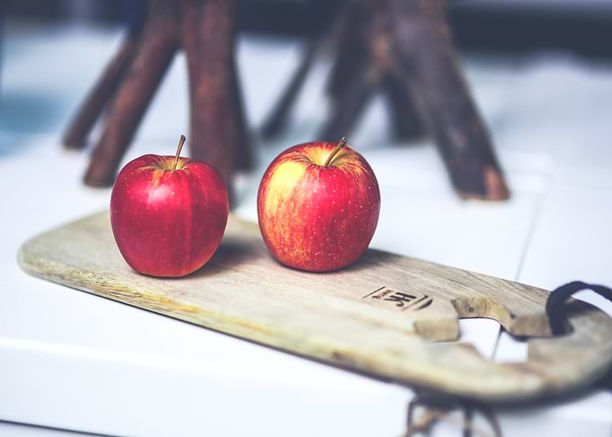 board red two apple