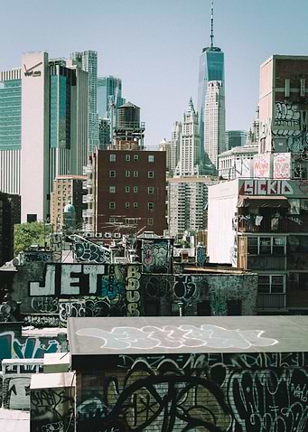 Street vs modernity