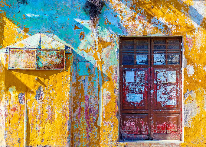 Wall of many colors