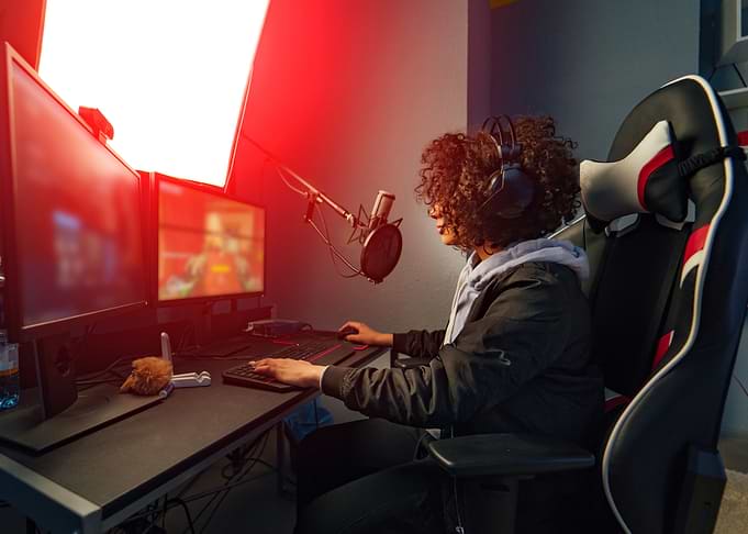 Professional girl gamer