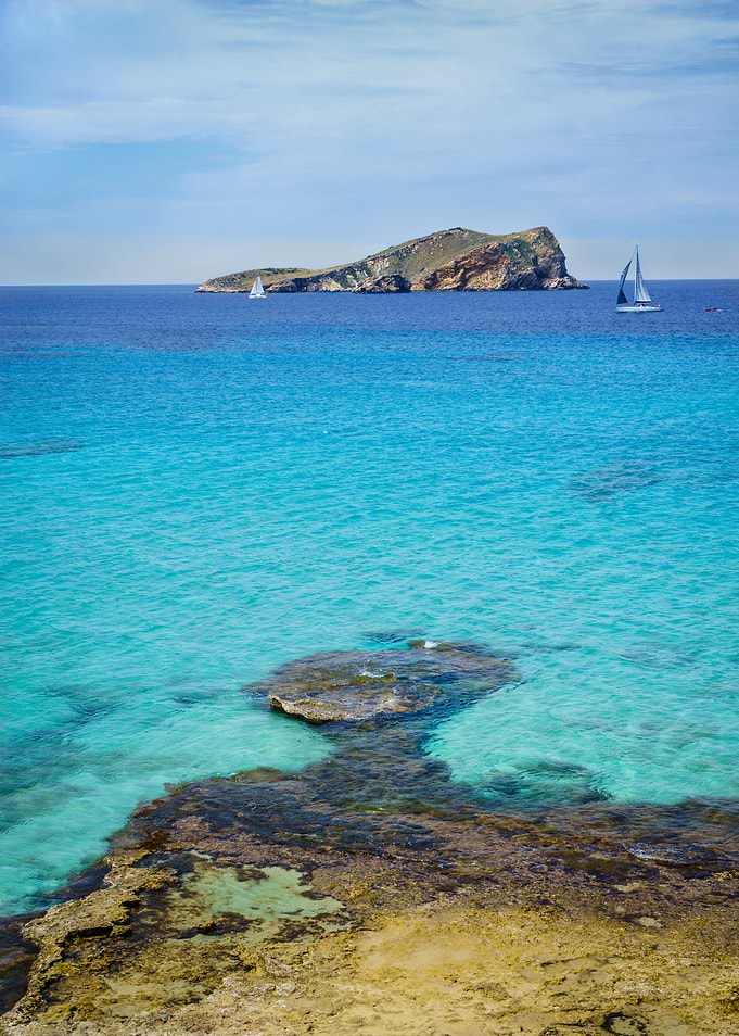 Beaches de Comte and Espar