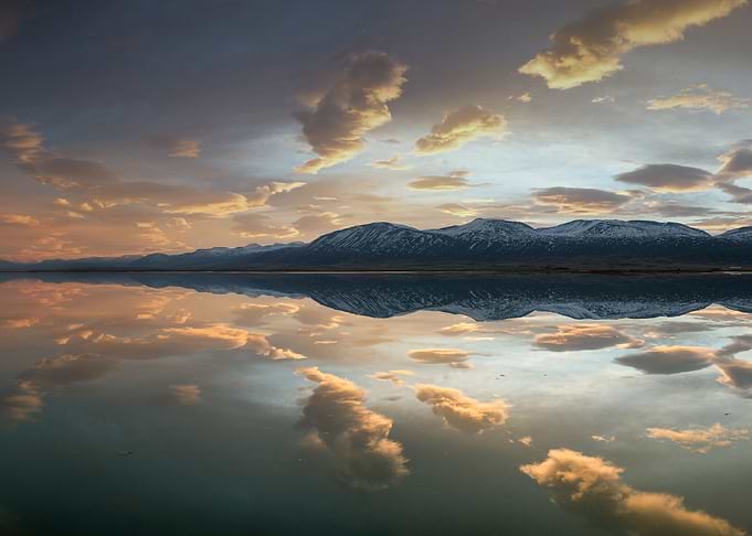 Lake Mountains Scenery