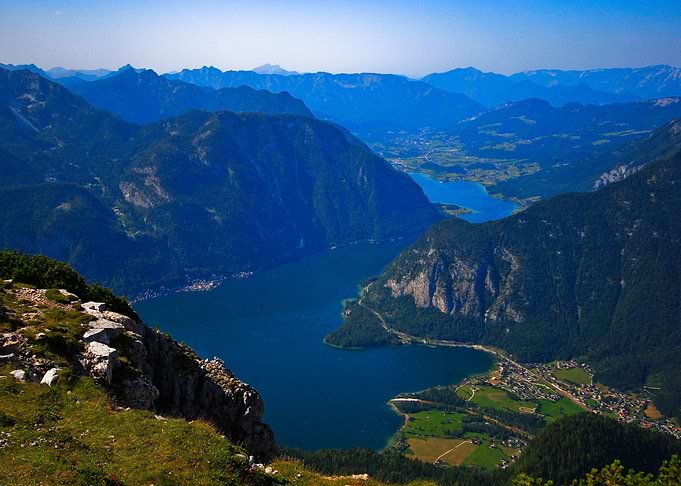 Lake Mountains Scenery