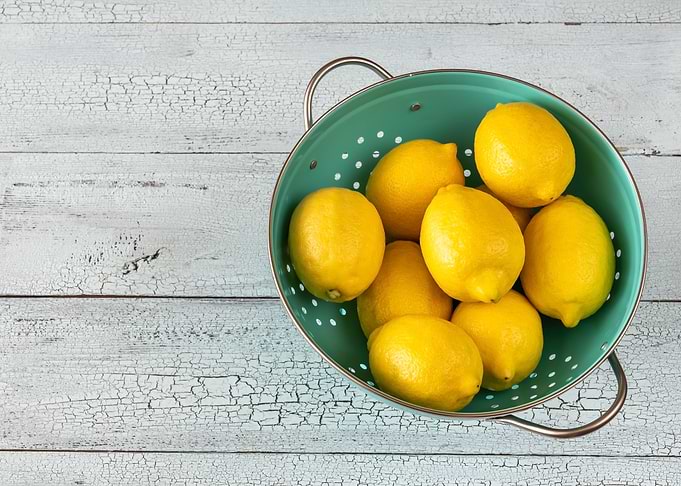 Fresh lemons