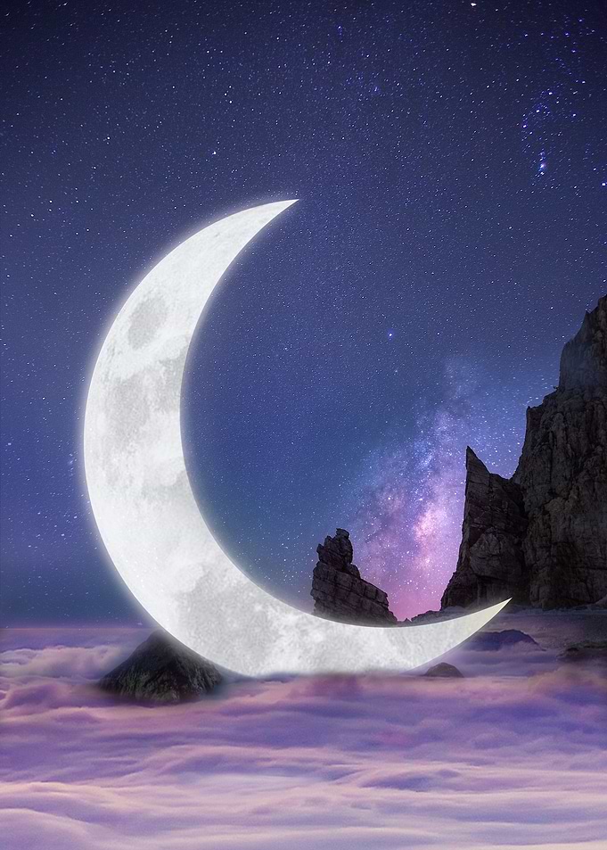 Crescent Moon at the Sea