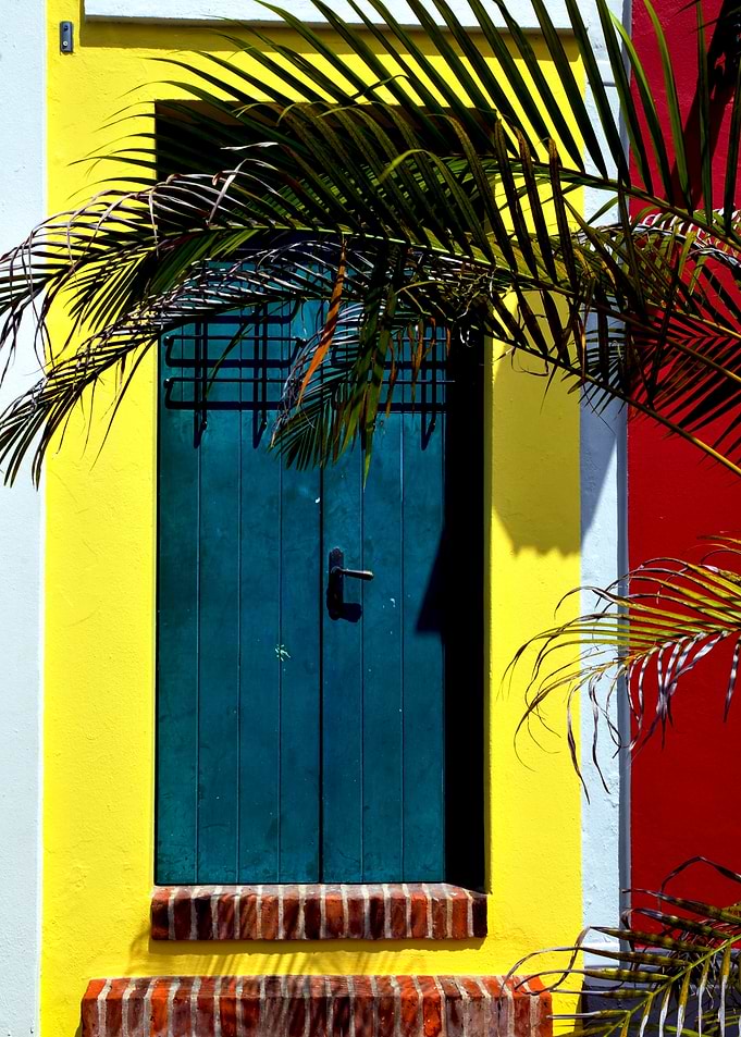 Puerto Rican blue door