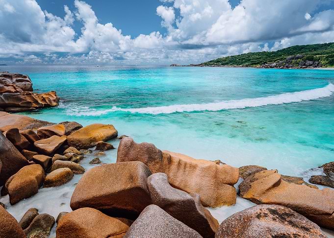 Rolling Wave And Stunning