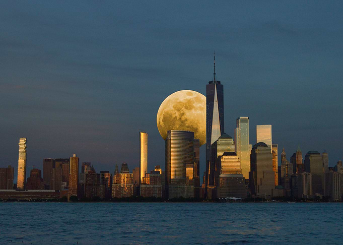 manhattan moon