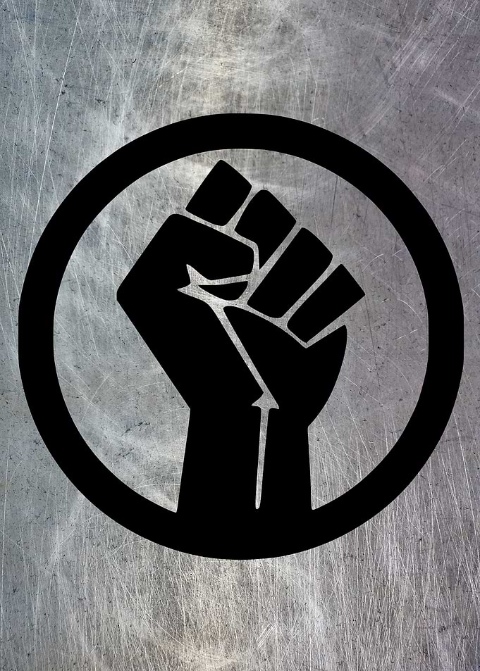 BLACK LIVES MATTER CIRCLE