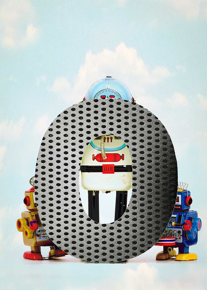 Big letter O retro robot