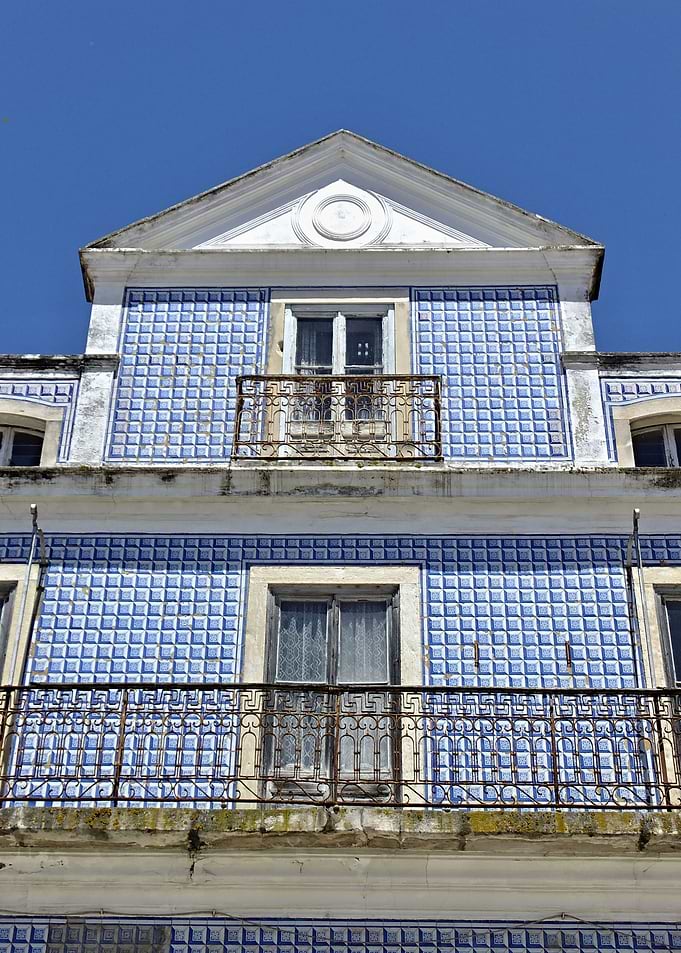Traditional architecture 1