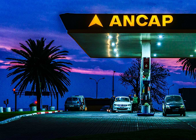 Night Scene Gas Station
