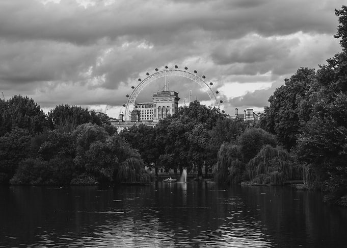 London 33