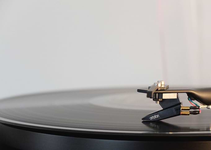 Turn table with an LP