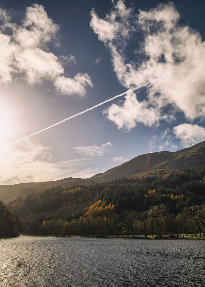 A plane above the lake