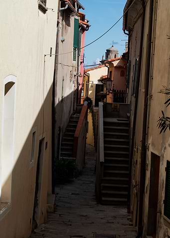 Narrow Alley