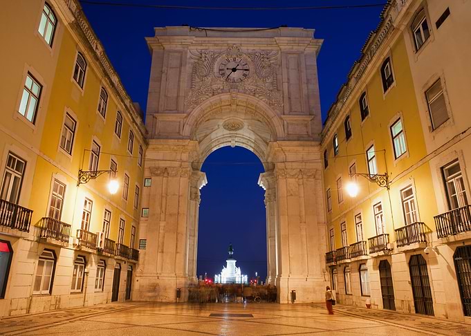 Rua Augusta Arch at Night