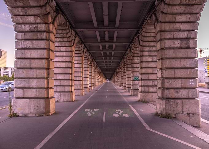 Cyckling in Paris