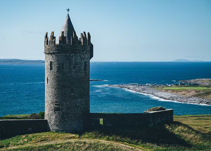 Doonagore Castle Ireland