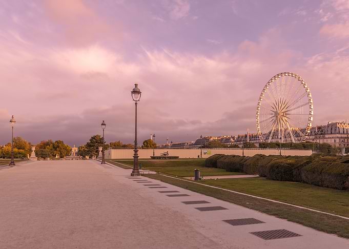 Sunrise in Paris