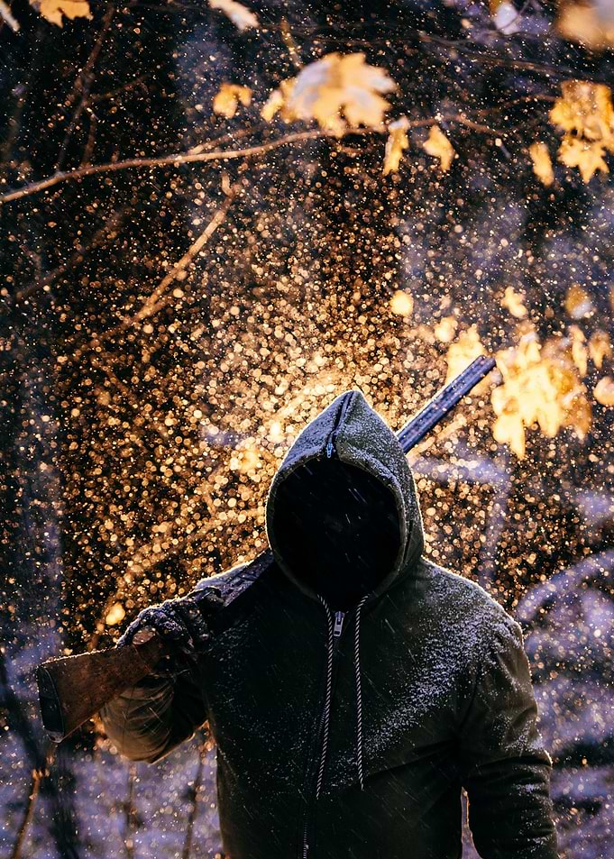 Faceless hunter