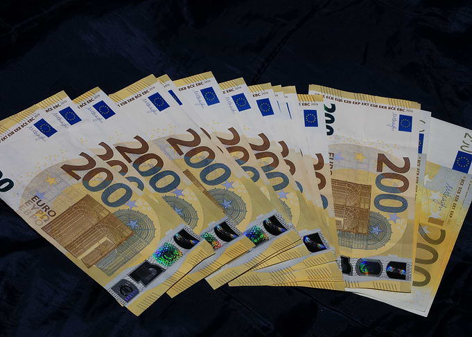 Euro money 200 hundred