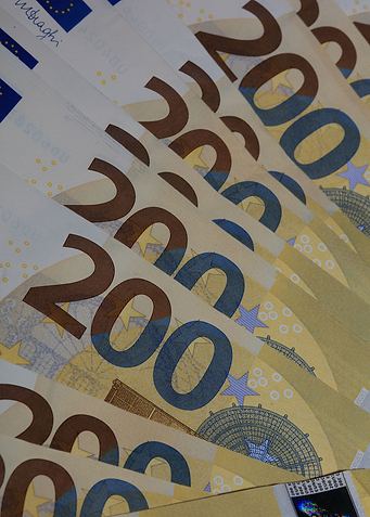 Euro money 200 hundred