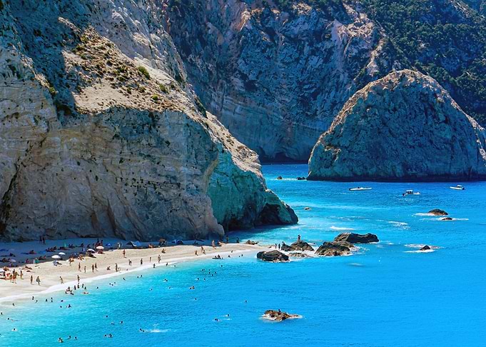 Paradise in blue
