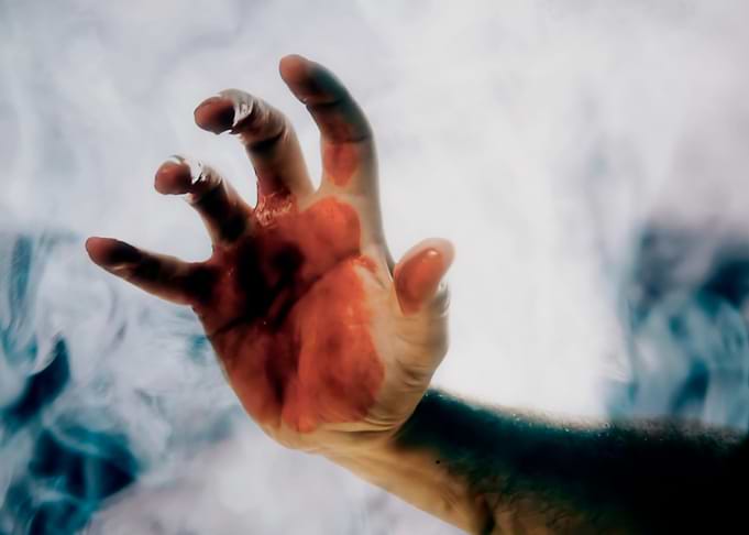 Smokey Blood hand searchin