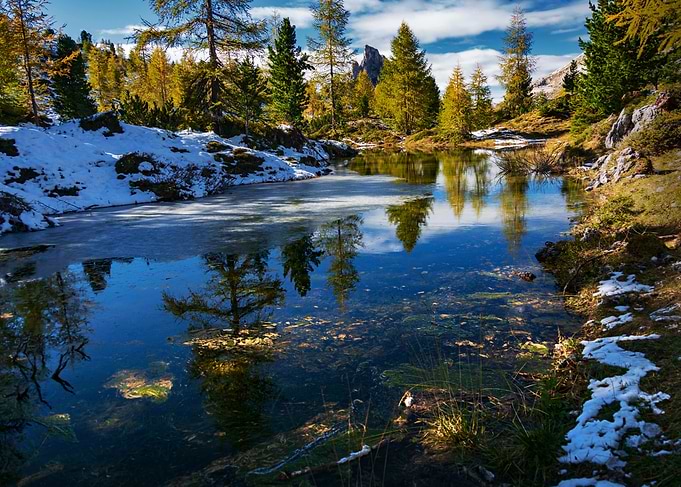 lake in dolomites