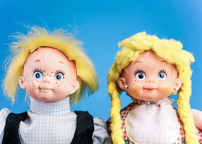 Blond Twins
