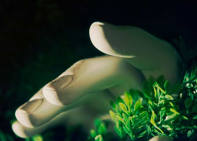 Hand mannequin fake giant