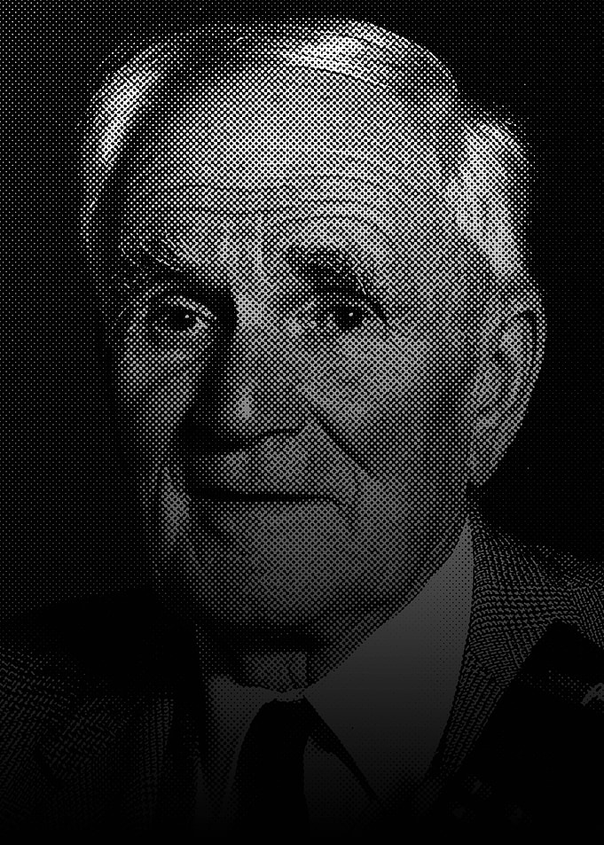 Desmond Llewelyn
