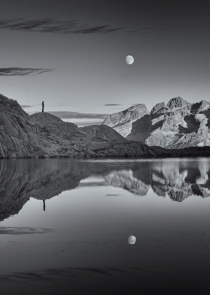 Reflection in the lake