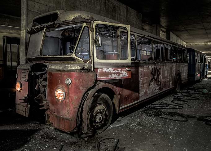 The red bus