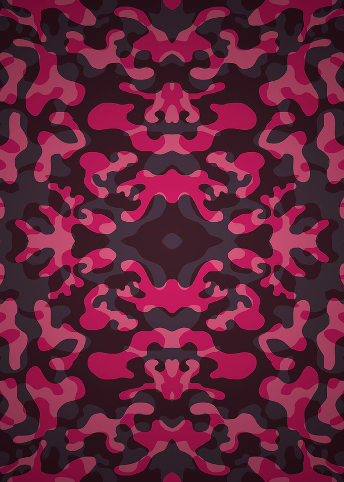 Magenta Curvy Camo