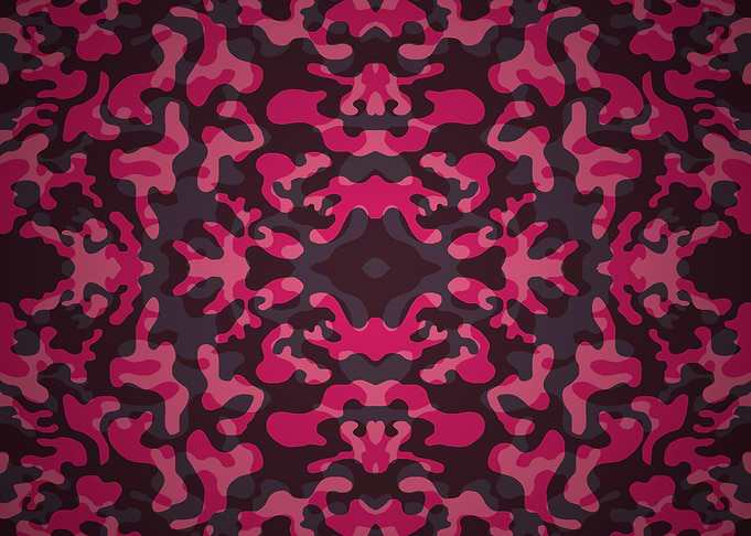 Magenta Curvy Camo