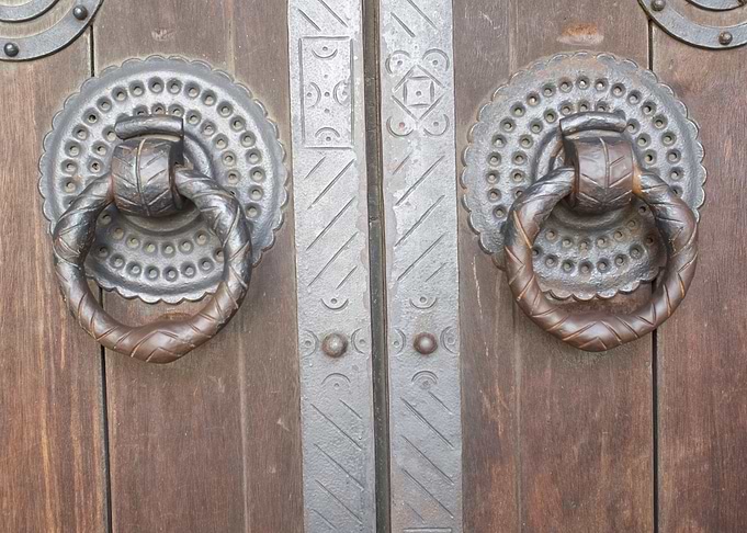 Lisbon ancient door