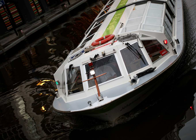 Amsterdam canal boat trip