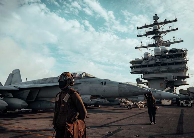 US NAVY FLIGHT DECK