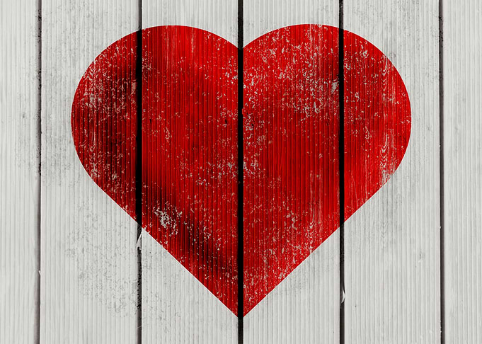Wood rows pale love graffi