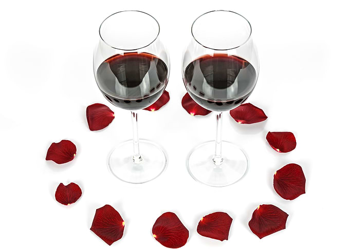 Red wine chocolate hearts
