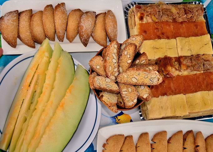 Catalan cakes
