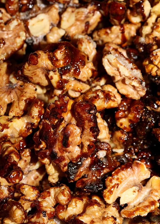 Caramelized nuts macro